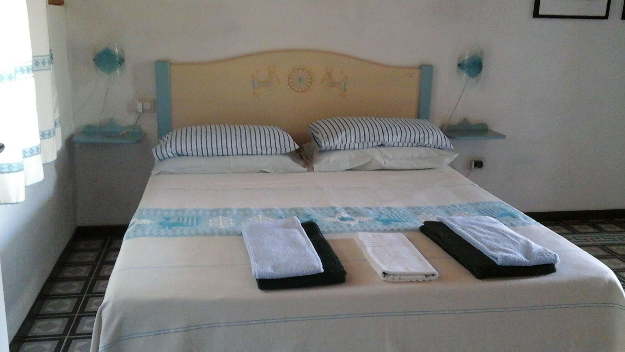 Sa Domu E Crakeras